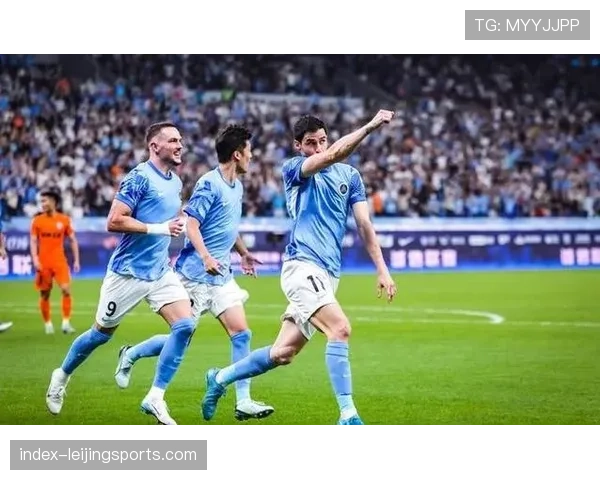 玉昆奥斯卡约尼查连线 两人直接参与球队全部进球